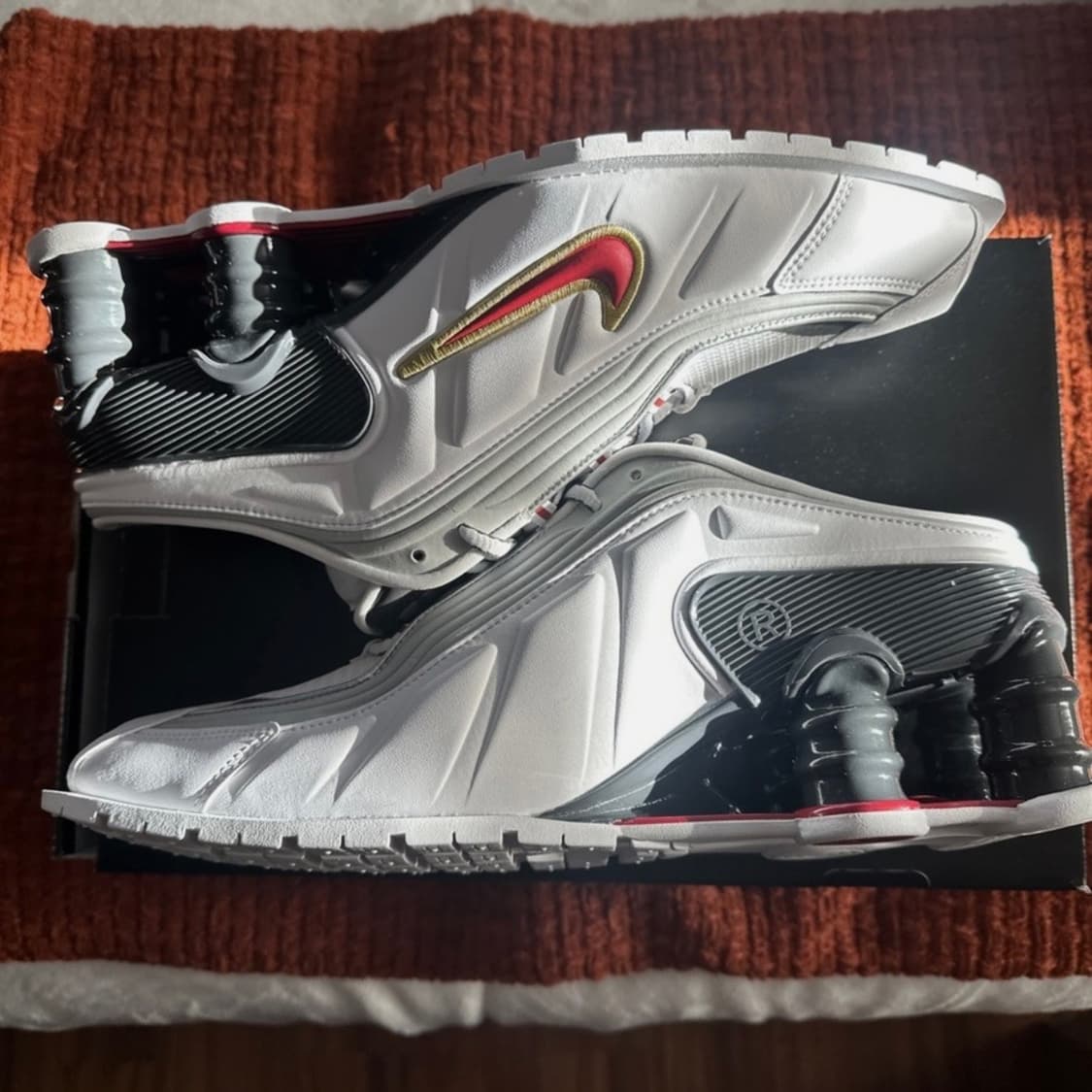 마틴로즈 나이키 샥스 275 상품이미지1