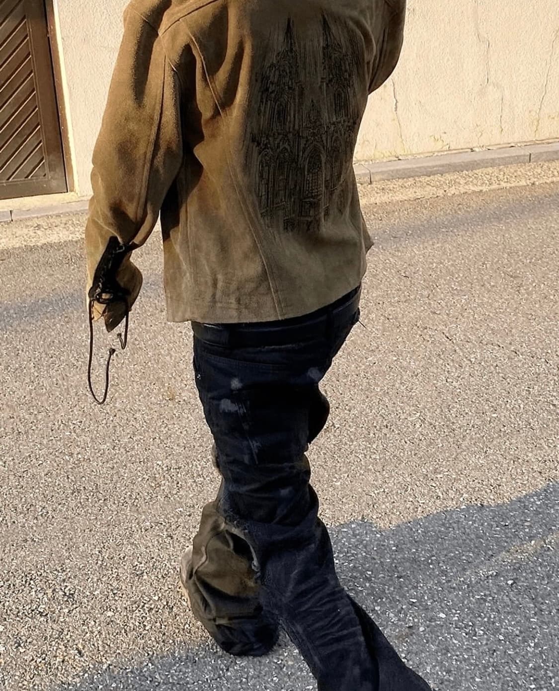 언더마이카 Mud Destroyed Wide Flare Jeans 상품이미지3