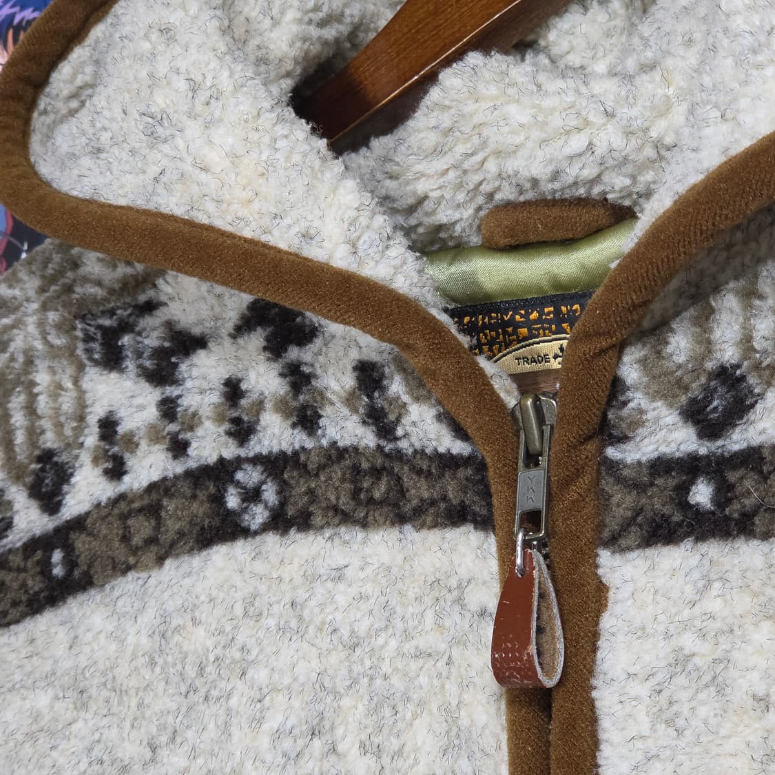 JPN 베이지 노르딕 패턴 플리스 누빔 후드 점퍼 상품이미지4