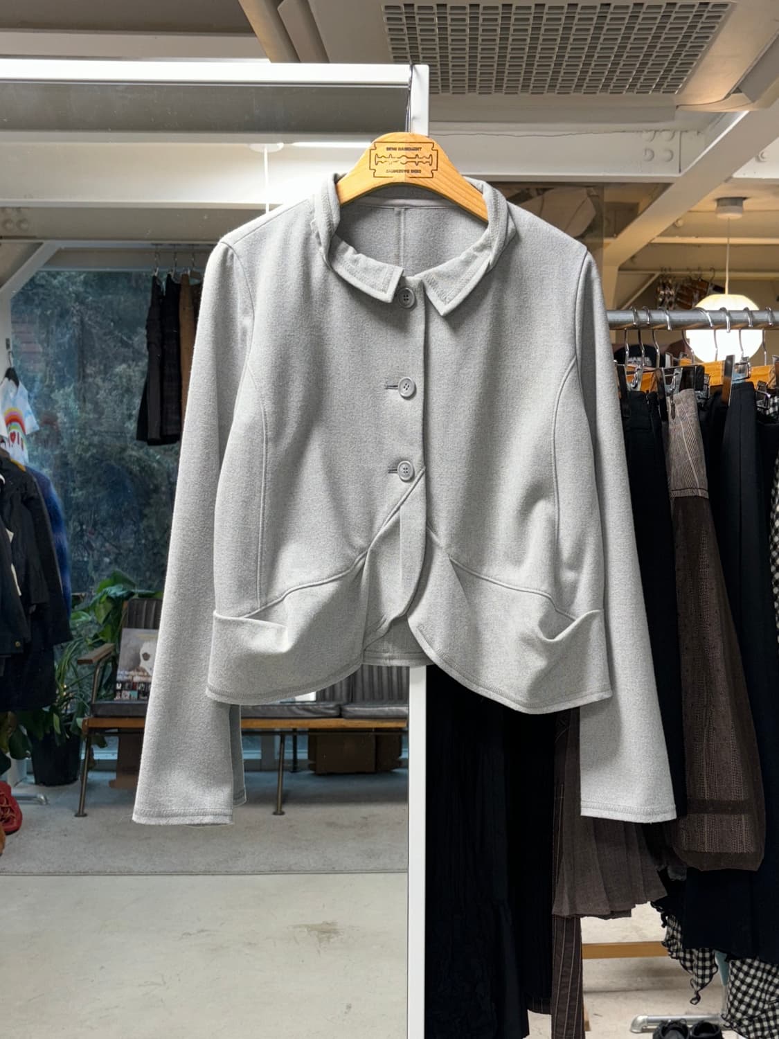 센소유니코 t.b 크롭 자켓 상품이미지1