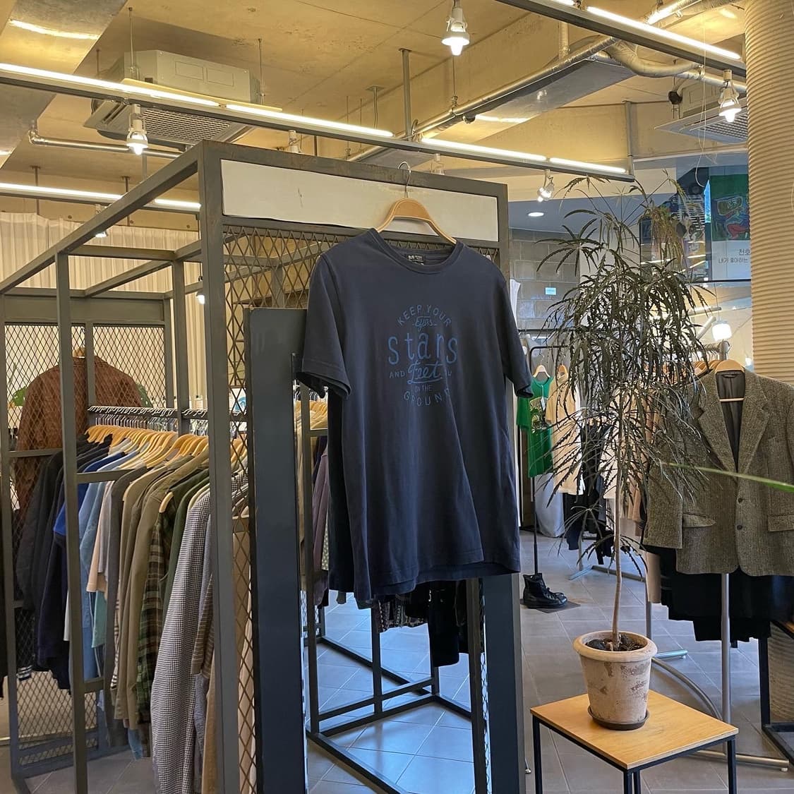 빔즈 라운드넥 상품이미지1