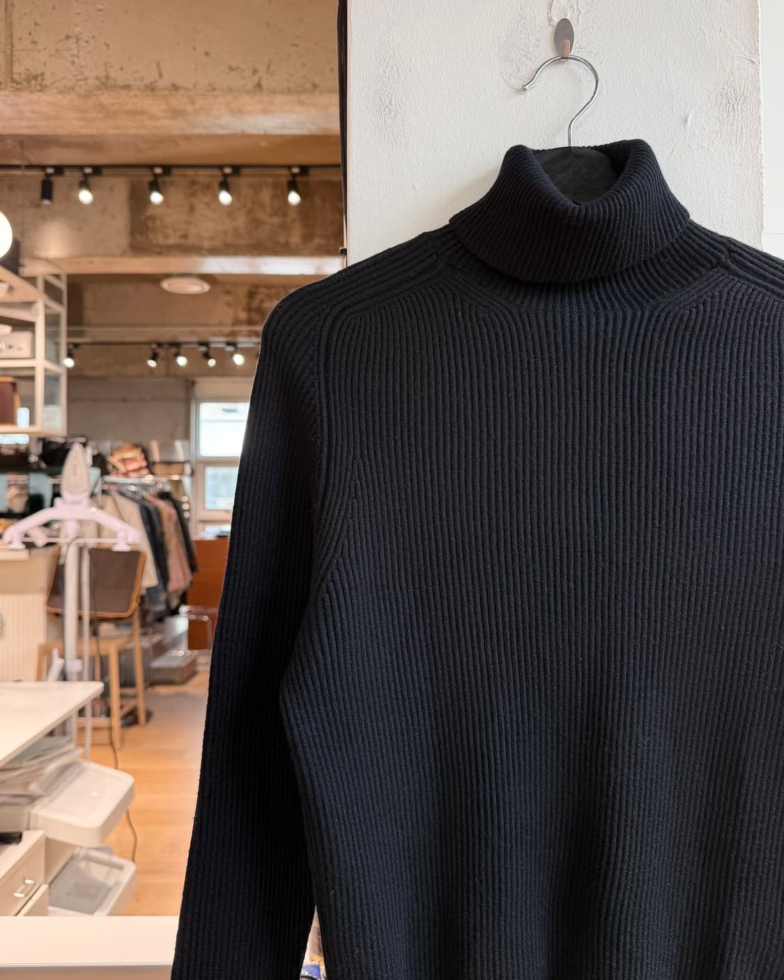 스톤아일랜드 블랙 터틀넥 울 니트  상품이미지4