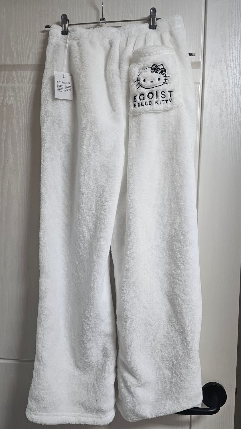 돈키호테 키티 L 셋업 홈웨어 새상품입니다.  상품이미지3