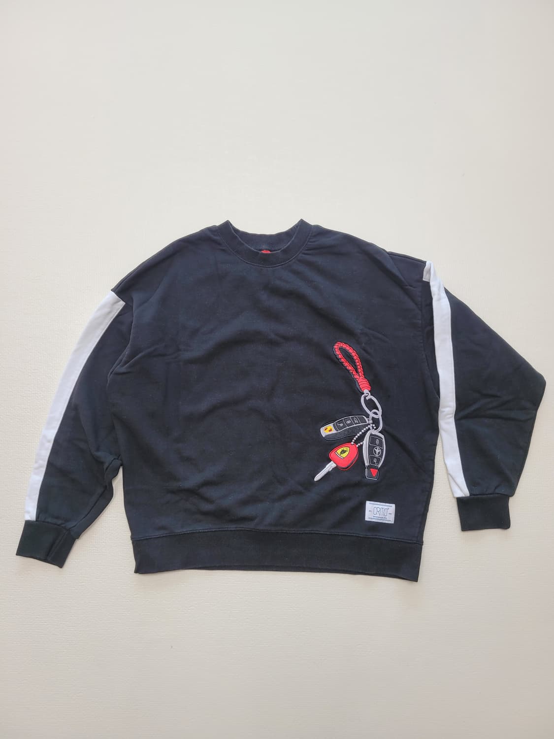 크리틱 CRITIC 남자 맨투맨 120 블랙 상품이미지1