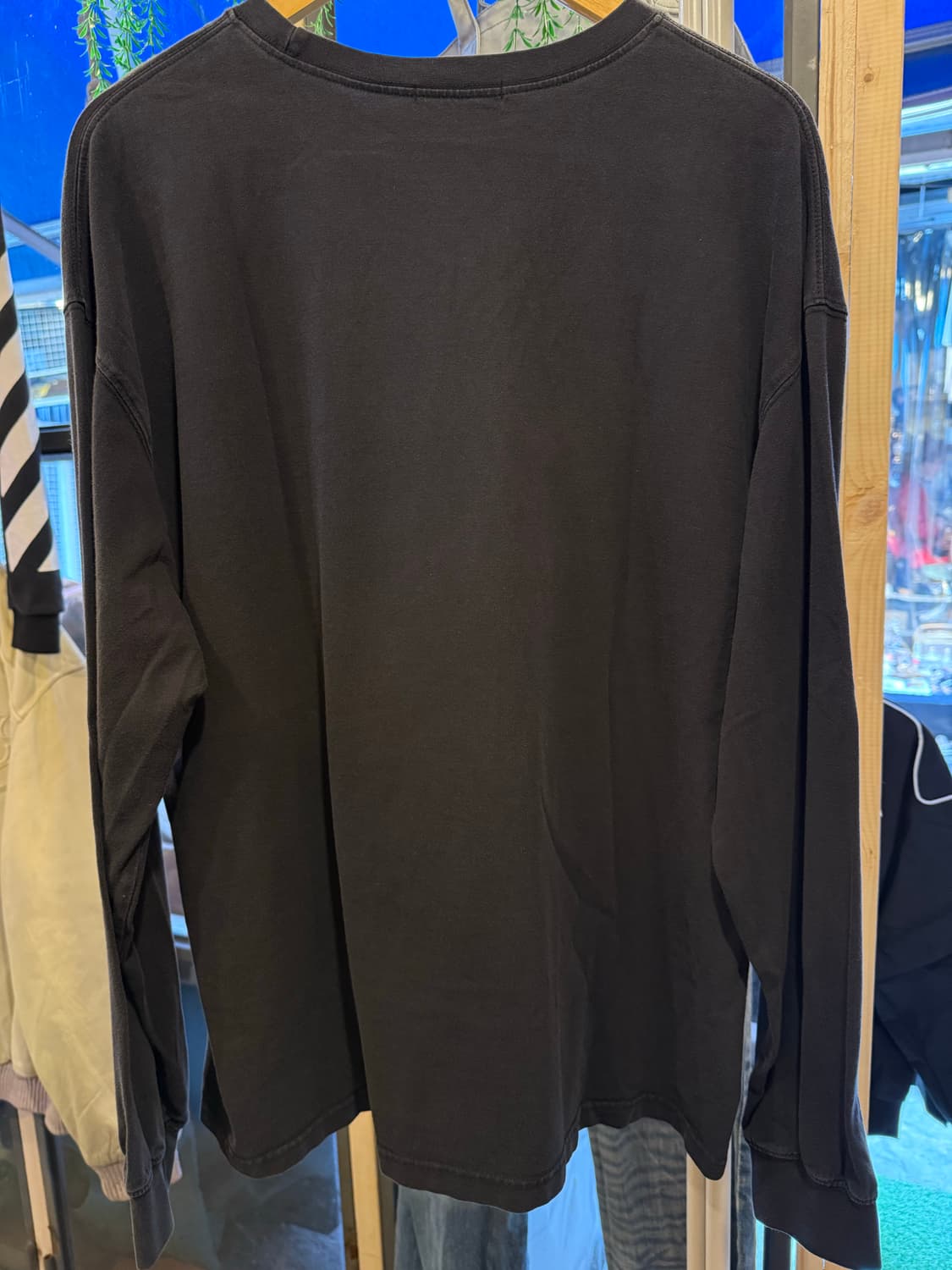 ETCE 그래픽 블랙 롱슬리브 상품이미지4