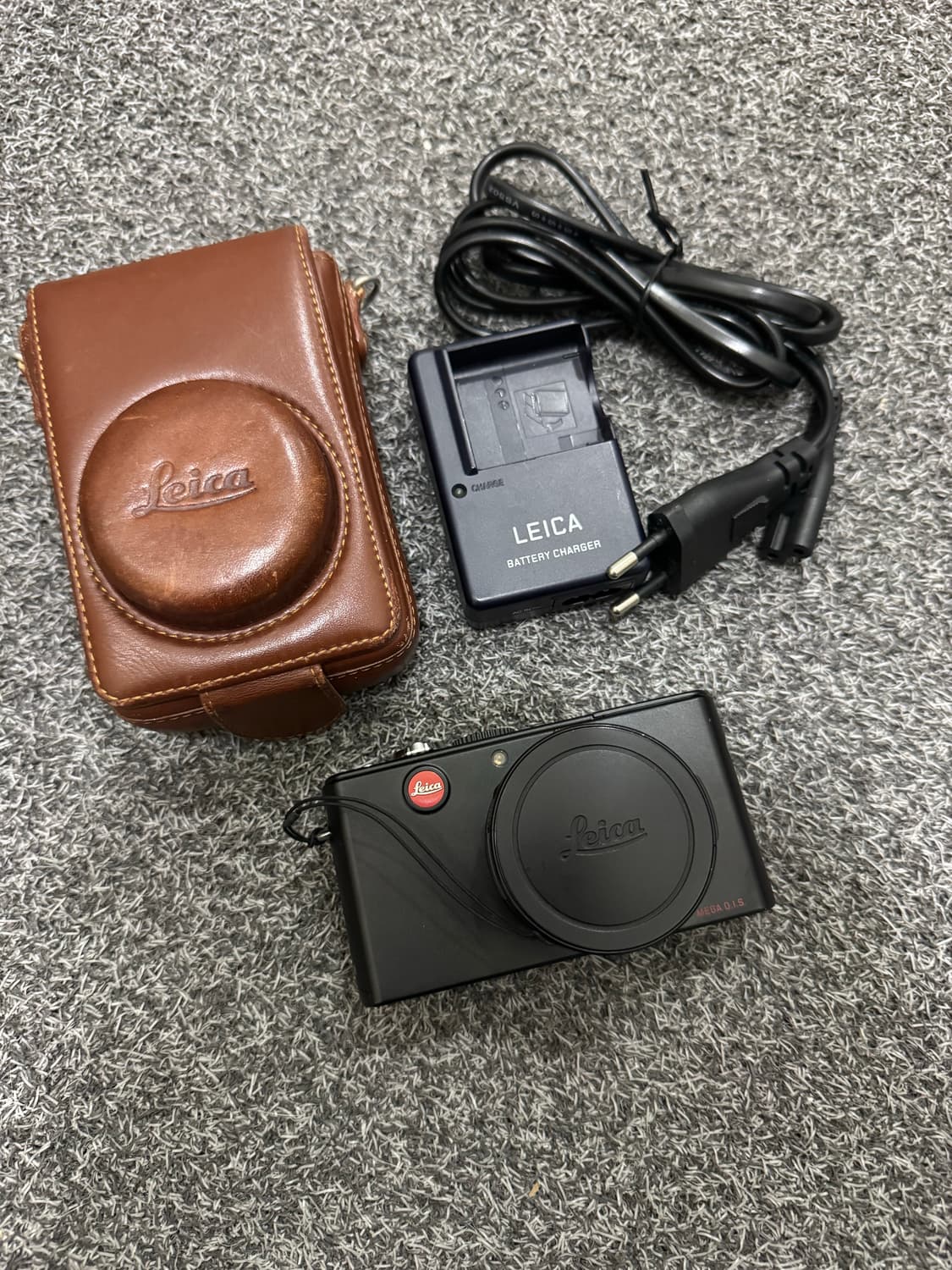 라이카 d-lux 3 디지털 카메라 (정품 충전기+가죽 케이스 구성) 상품이미지1
