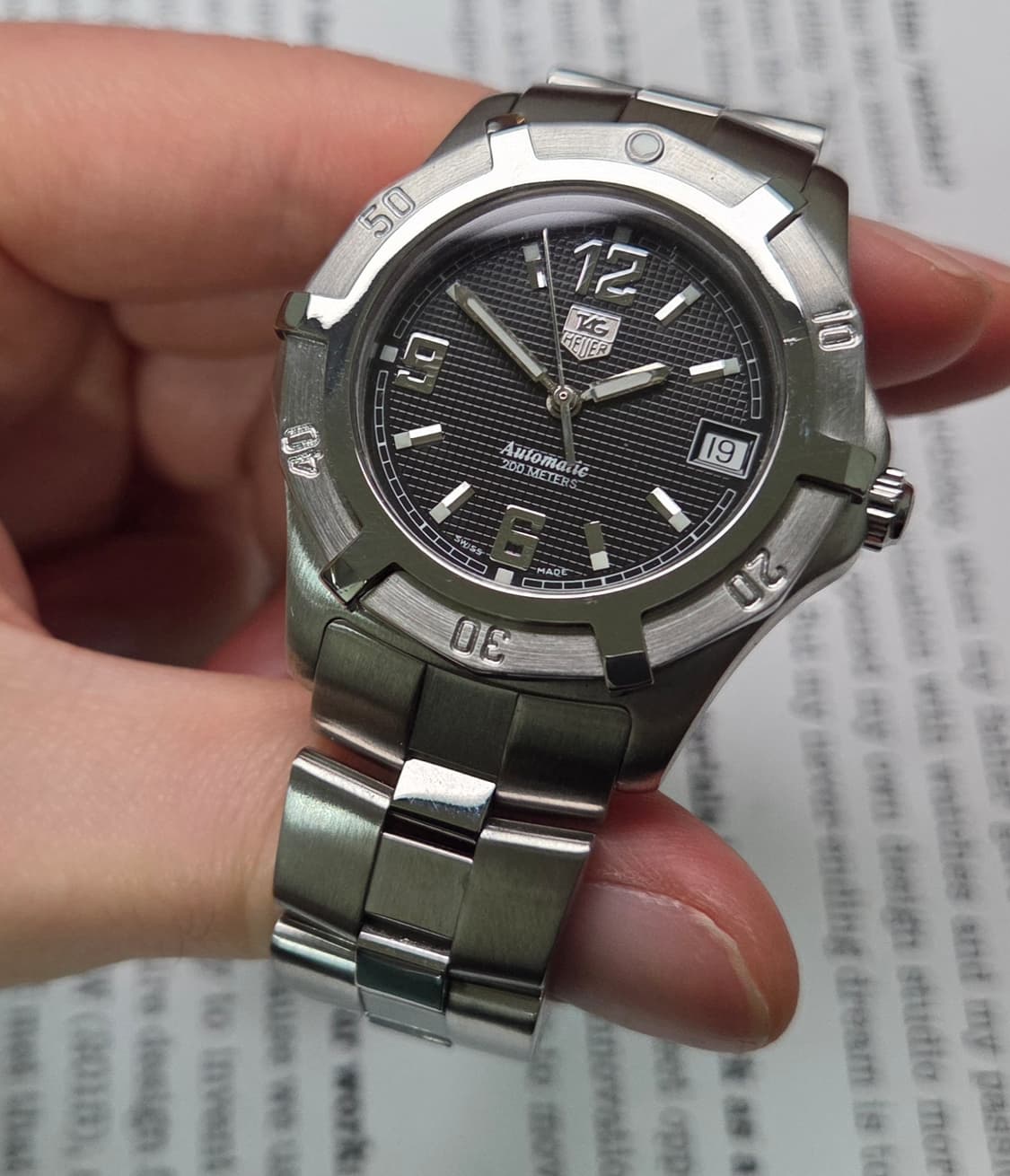 태그호이어 프로페셔널 2000 블랙 와플판 오토매틱 브레이슬릿 ver. 상품이미지5