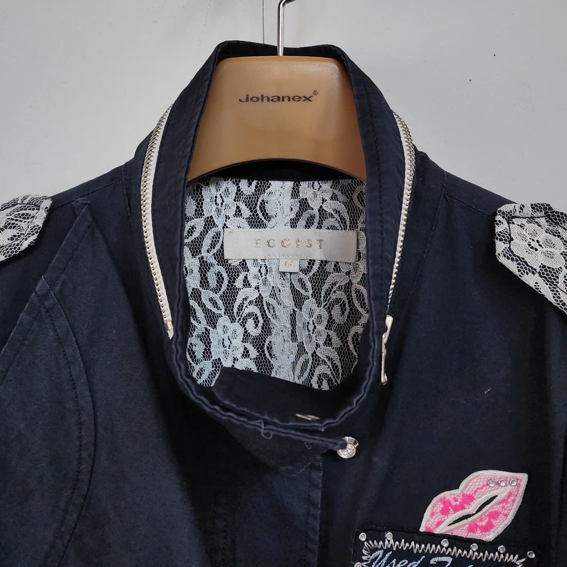 에고이스트 블랙 레이스 패치 장식 점퍼 상품이미지2