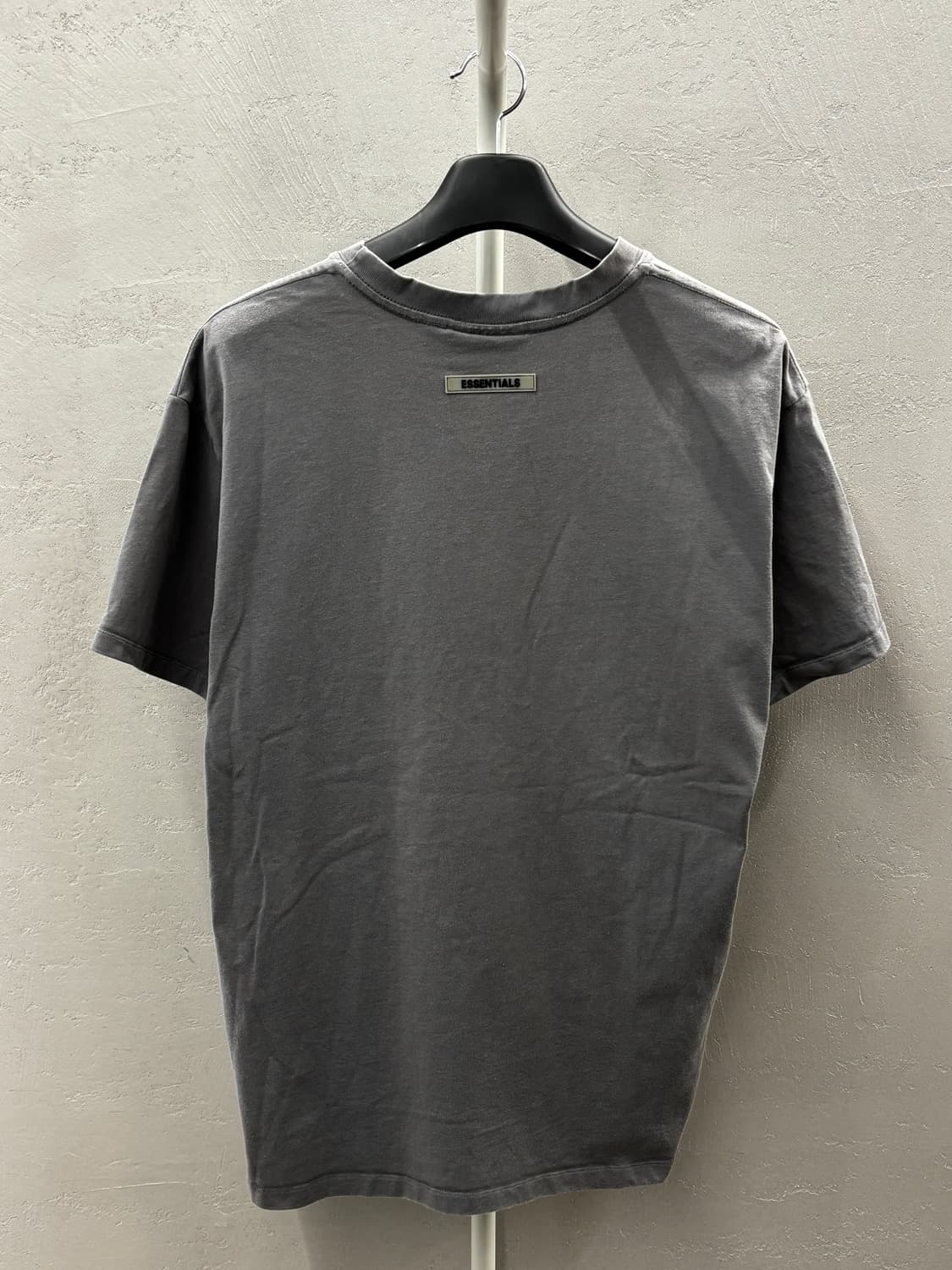 에센셜 반팔 티셔츠 L 회색 상품이미지7