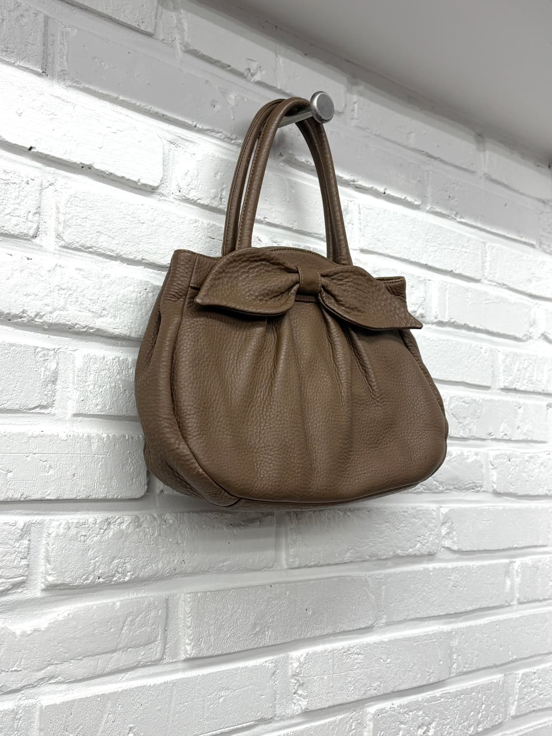 Hoze 브라운 레더 리본 백 상품이미지3