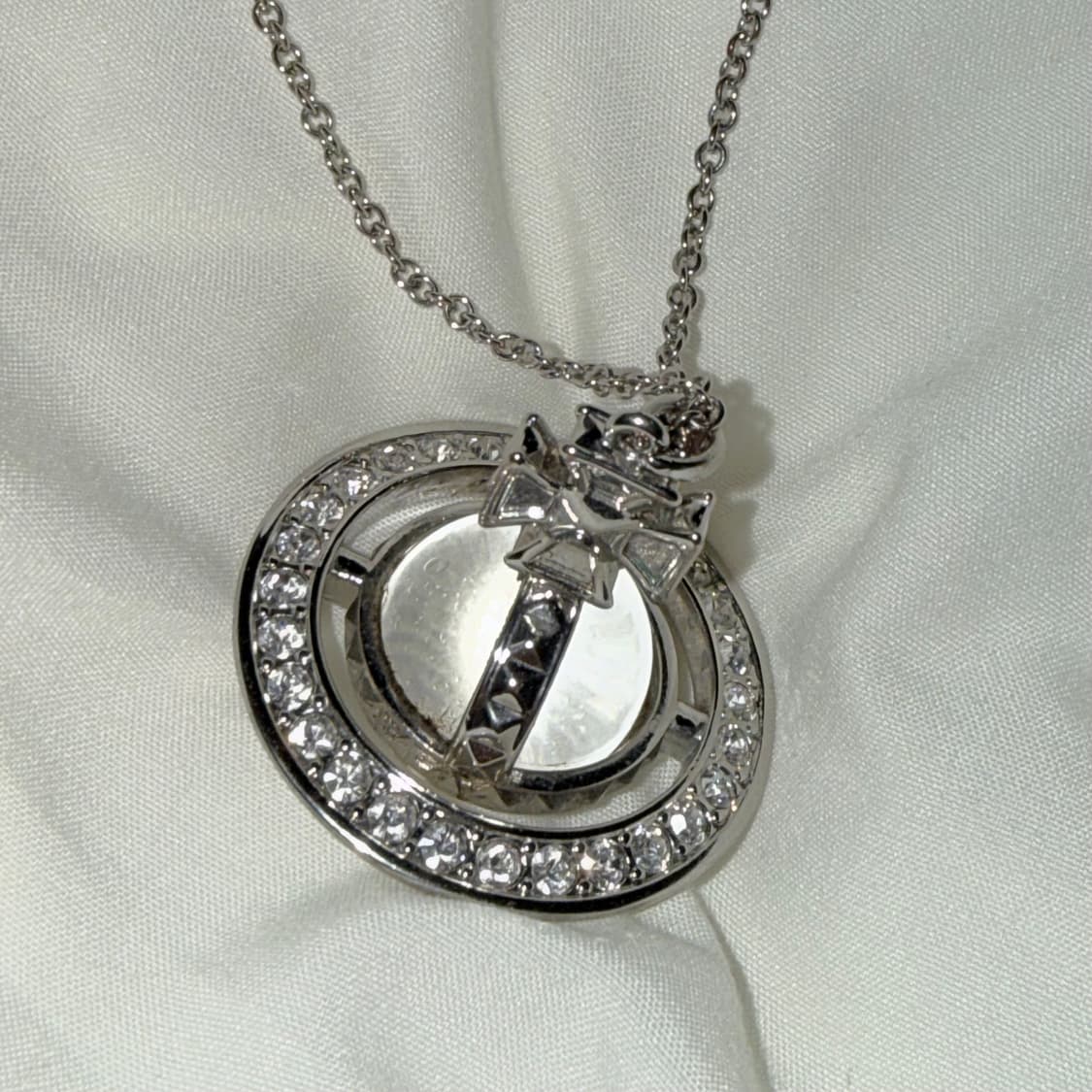 비비안웨스트우드 피나 입체 orb 목걸이 상품이미지3