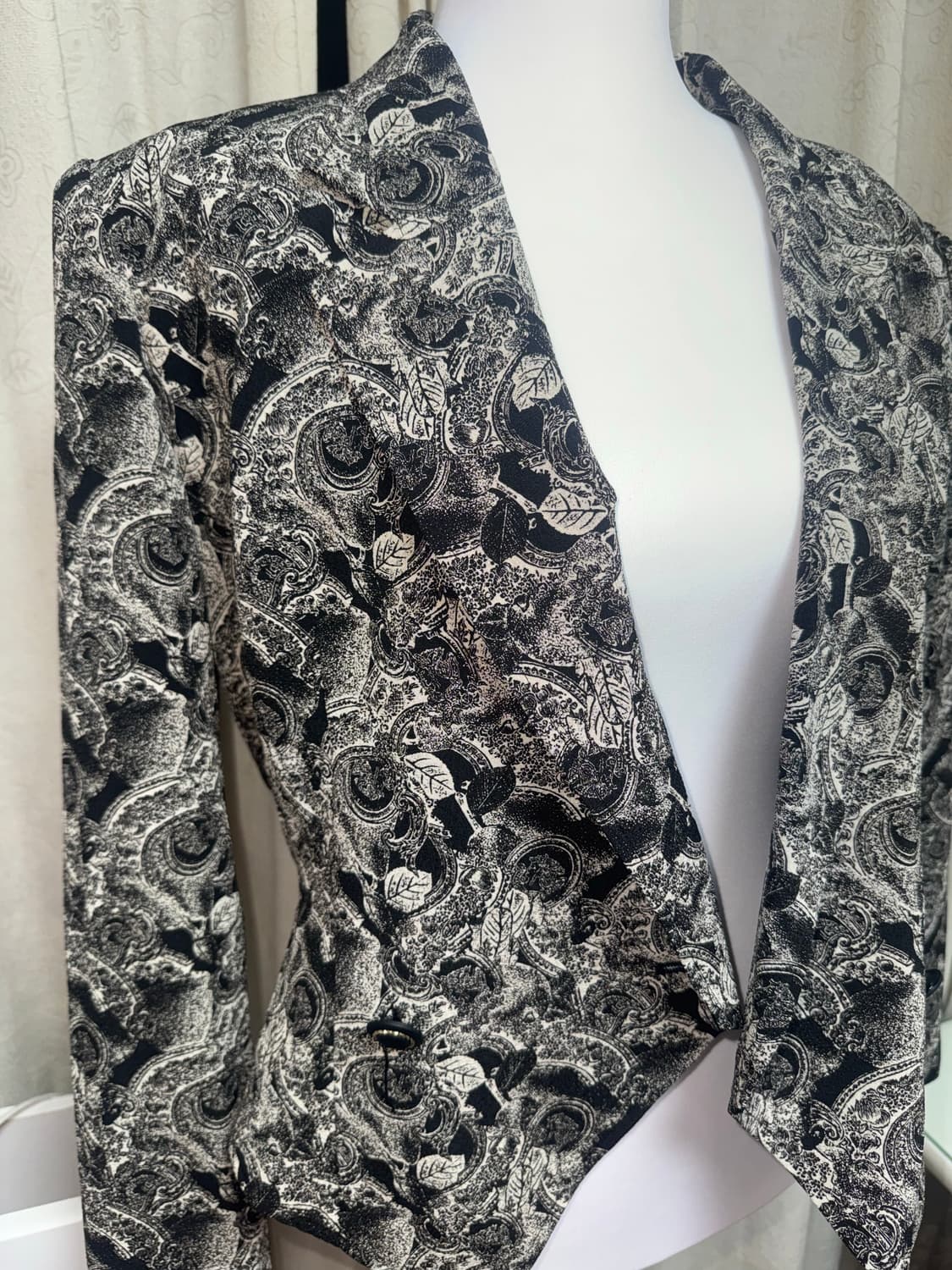 Black rose semi crop jacket 상품이미지2