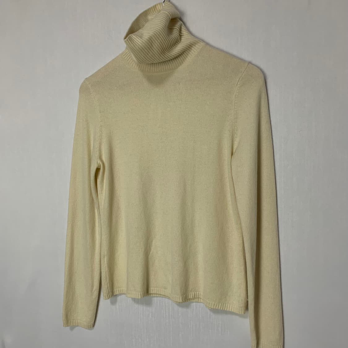 아이보리 터틀넥 니트 캐시미어 100 빈티지 상품이미지2