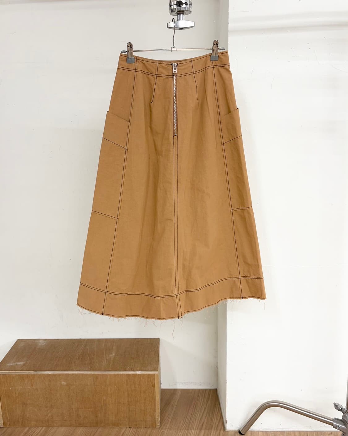 세드릭 샬리에 카멜 혼방 스티치 코튼 롱 스커트  상품이미지6