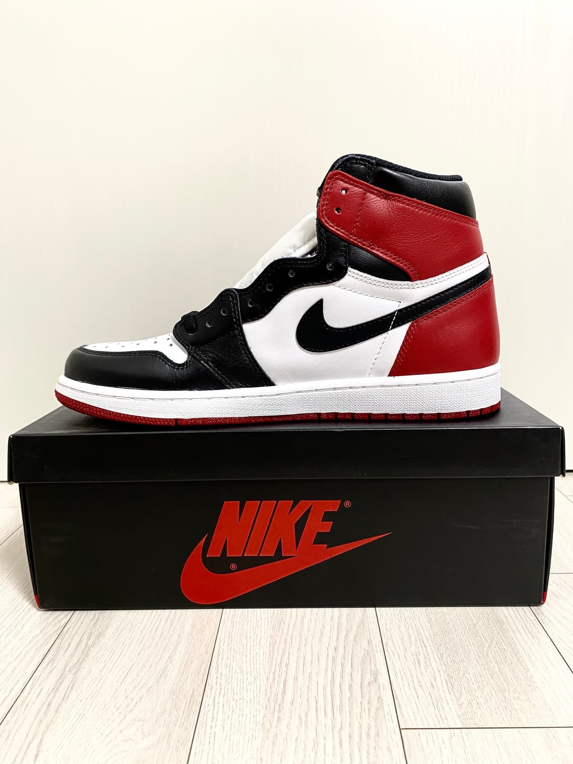 NIKE AIR JORDAN 1 HIGH OG BLACK TOE 2016 상품이미지2