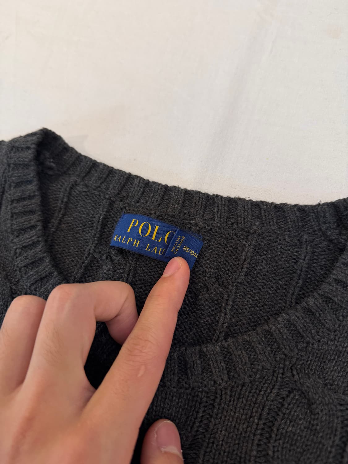 신형) 폴로 랄프로렌 꽈배기 케이블 니트 차콜 블랙 상품이미지4