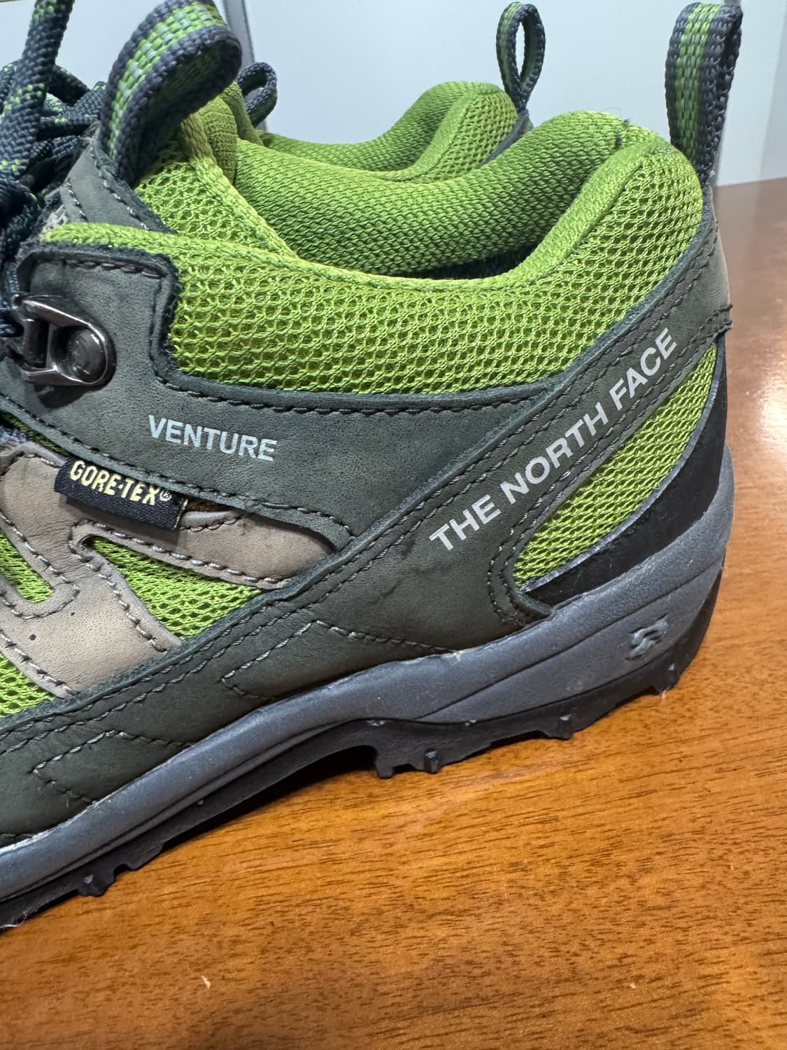 노스페이스 고어택스 여성용 하이킹화 240mm 상품이미지7