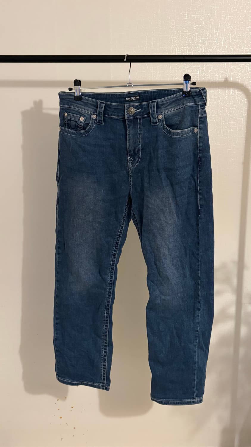 True Religion Classic Straight-Leg Jeans 상품이미지2