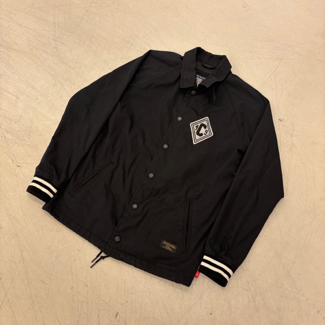 후아유 빅로고 코치 자켓 상품이미지2