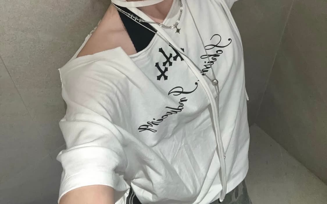 스키즘인듀싱 원숄더 반팔티 상품이미지4