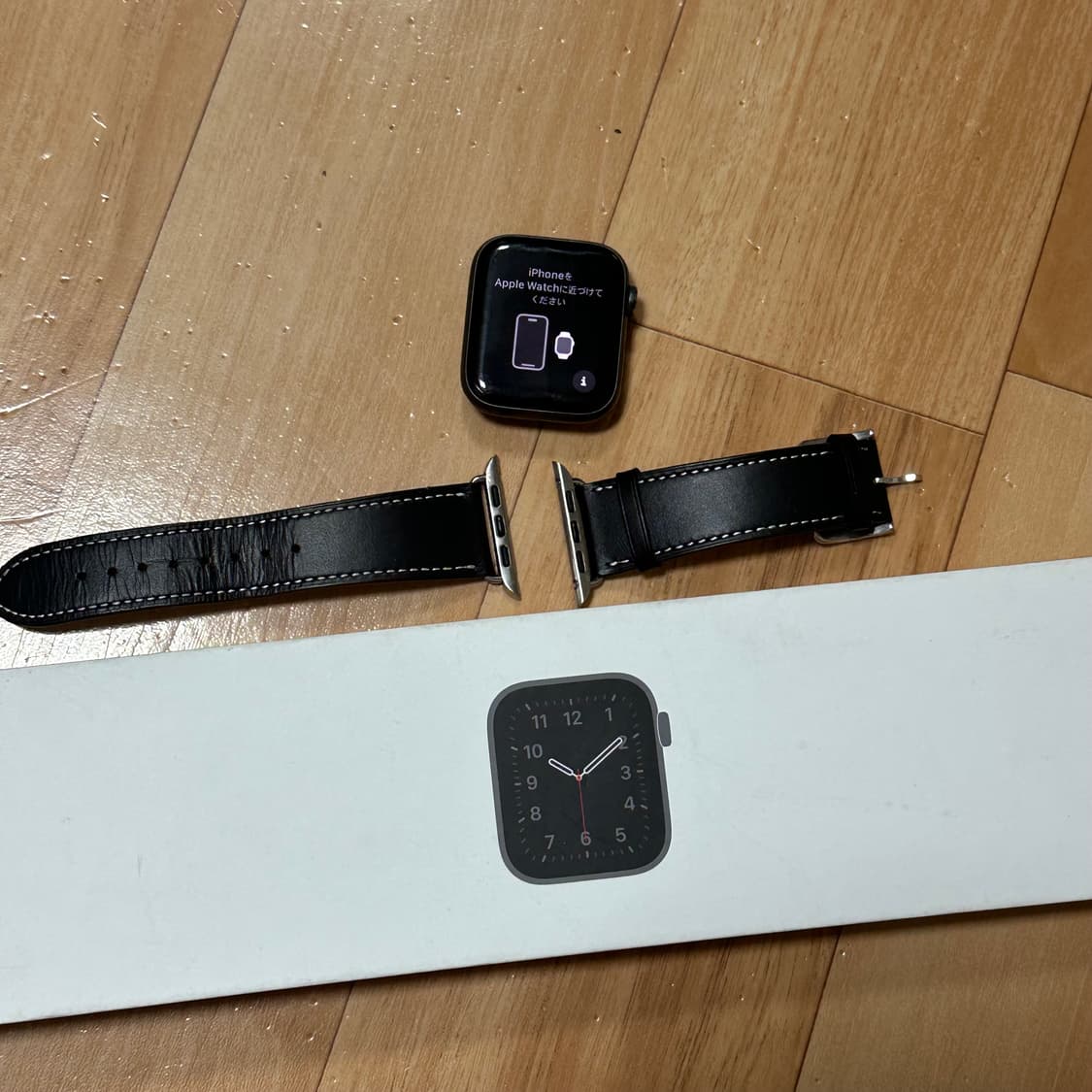 애플워치 SE 44mm GPS 스페이스 그레이(배터리효율 86%) 충전선 상품이미지1