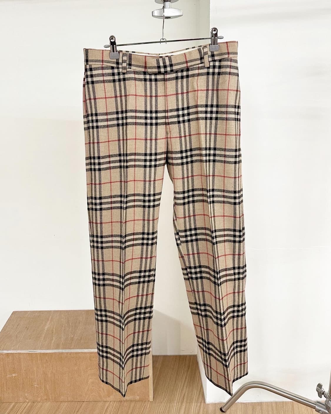 버버리 베이지 노바체크 패턴 슬랙스 팬츠  상품이미지2