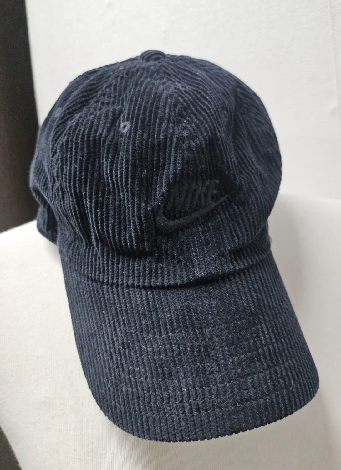 나이키 헤리티지86 블랙 코듀로이 골덴 볼캡 상품이미지1