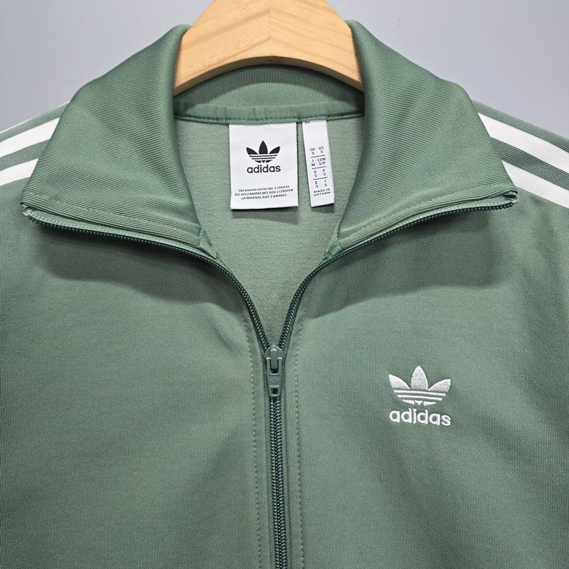 아디다스 베켄바우어 져지 올리브그린 트랙탑 상품이미지2