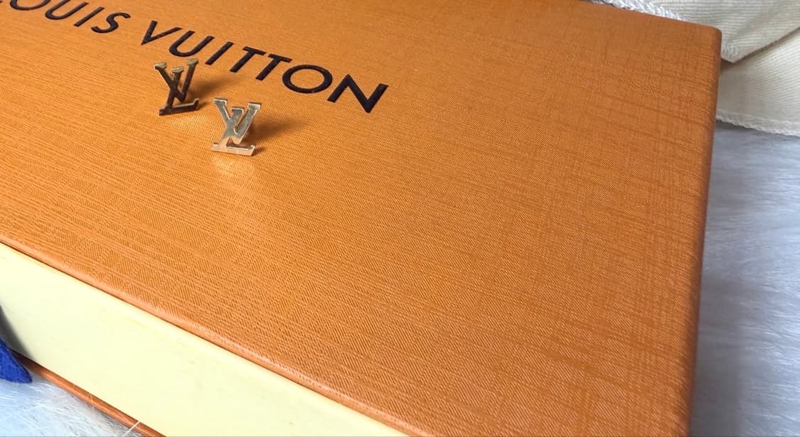 루이비통 LV 실버 이어링 상품이미지2