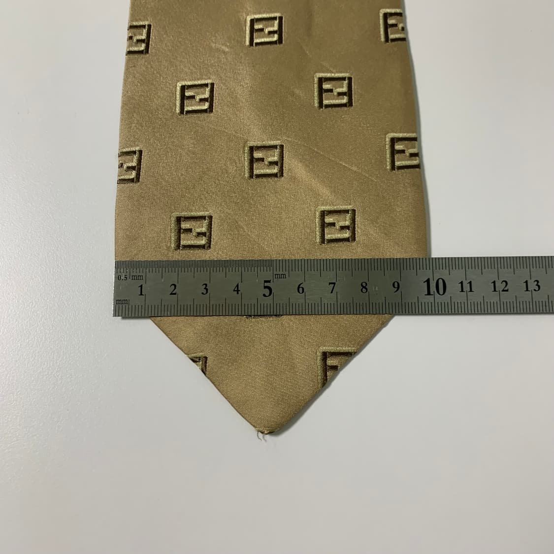 펜디(FENDI) FF모노그램 넥타이 명품 A등급 9.9cm 상품이미지10