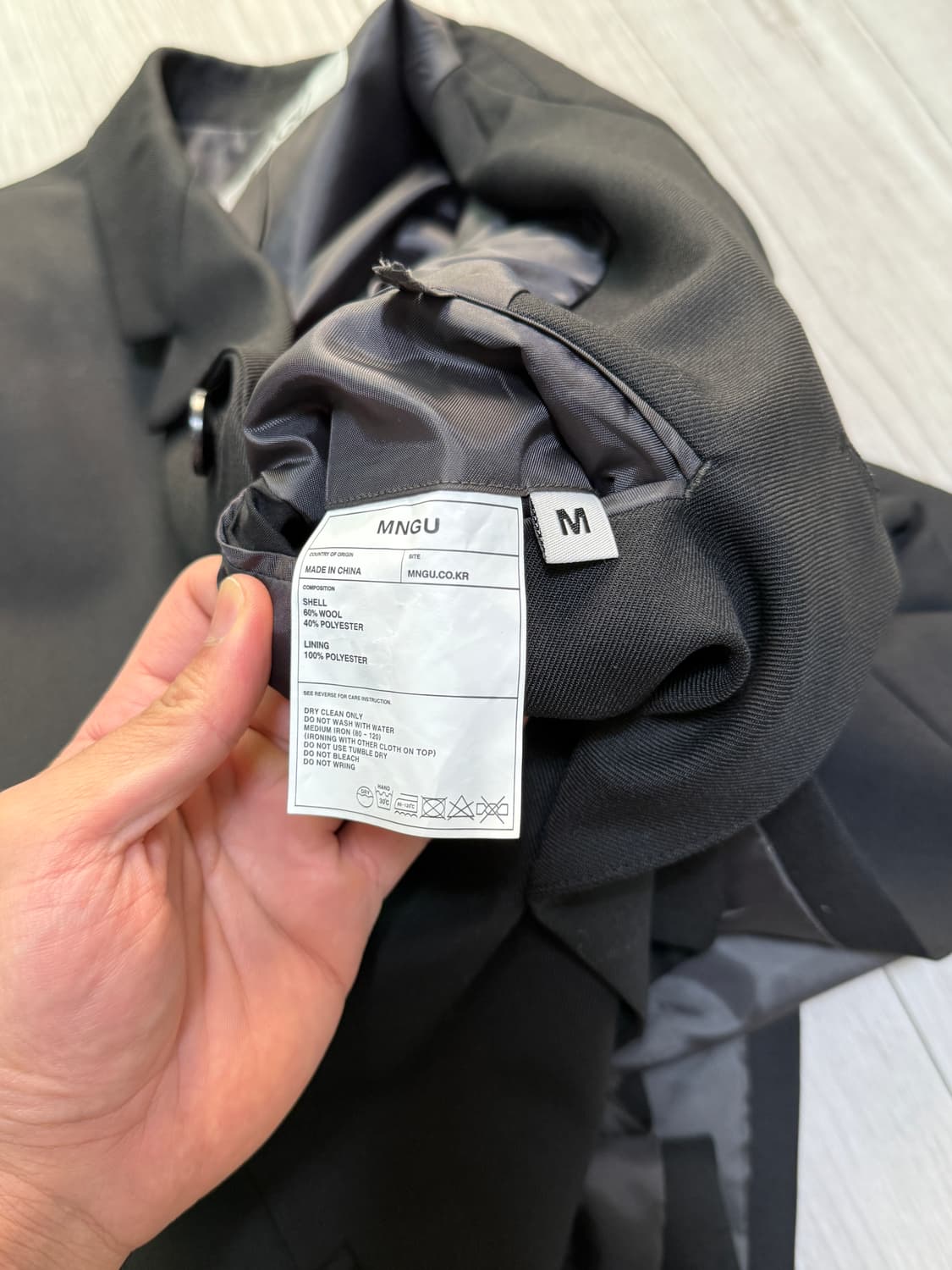 [M] MNGU 3버튼 울 블레이저 재킷 블랙 상품이미지4
