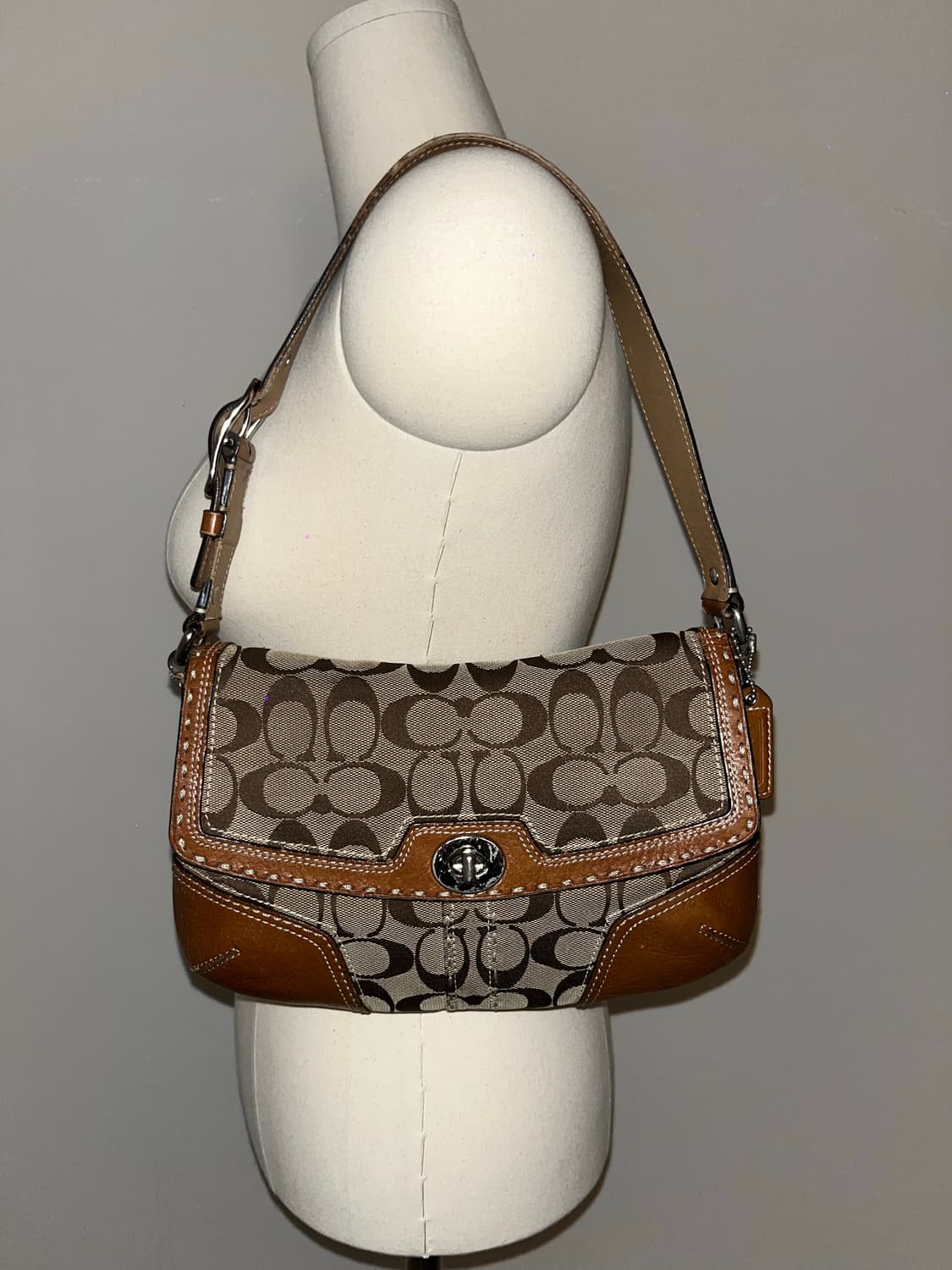 Orange Brown Coach Shoulder Bag 상품이미지1