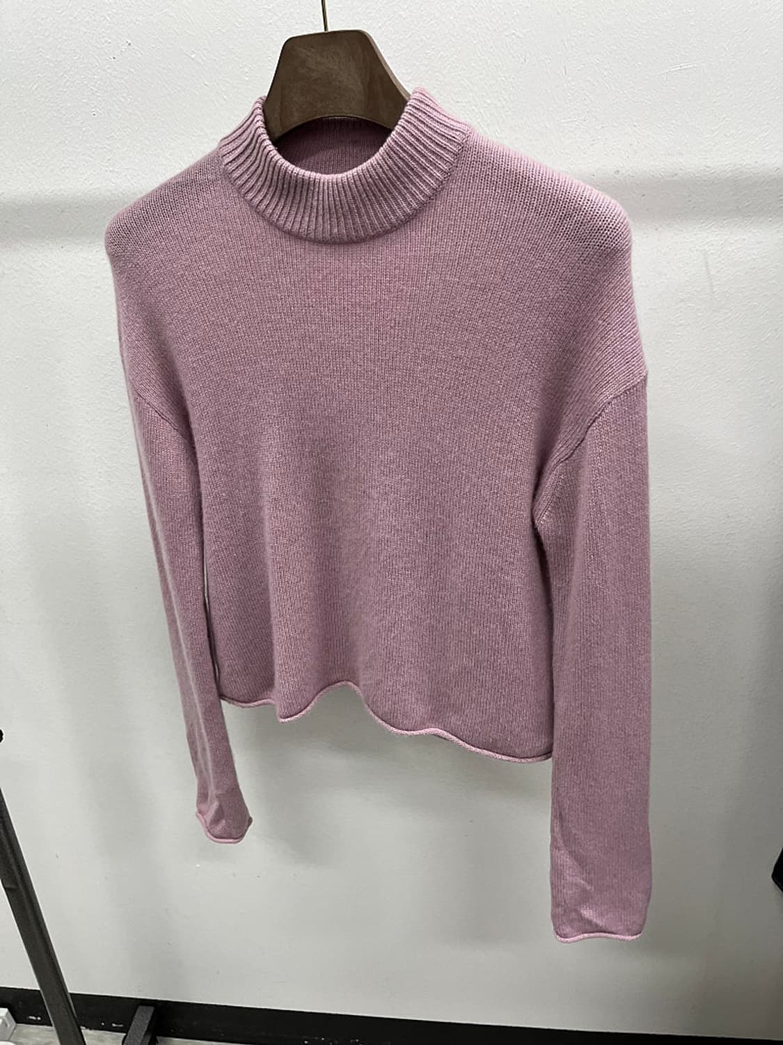 여)  띠어리 캐시미어100% 모크넥 니트  상품이미지1