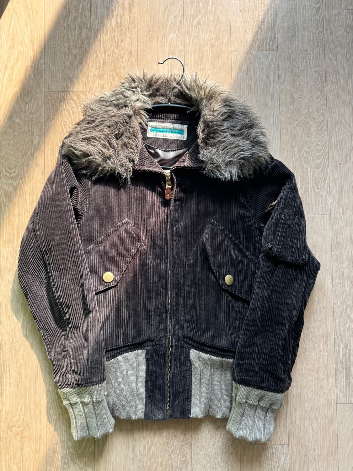 RNA inc 퍼 트리밍 하이넥 코듀로이 봄버 상품이미지1