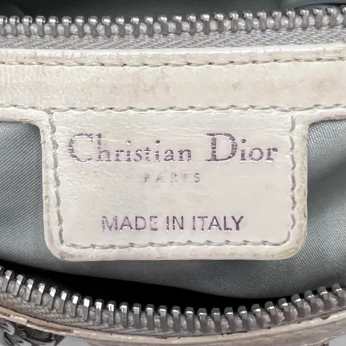 디올 로맨틱 하트참 오블리크 보스턴백 볼링백 상품이미지10