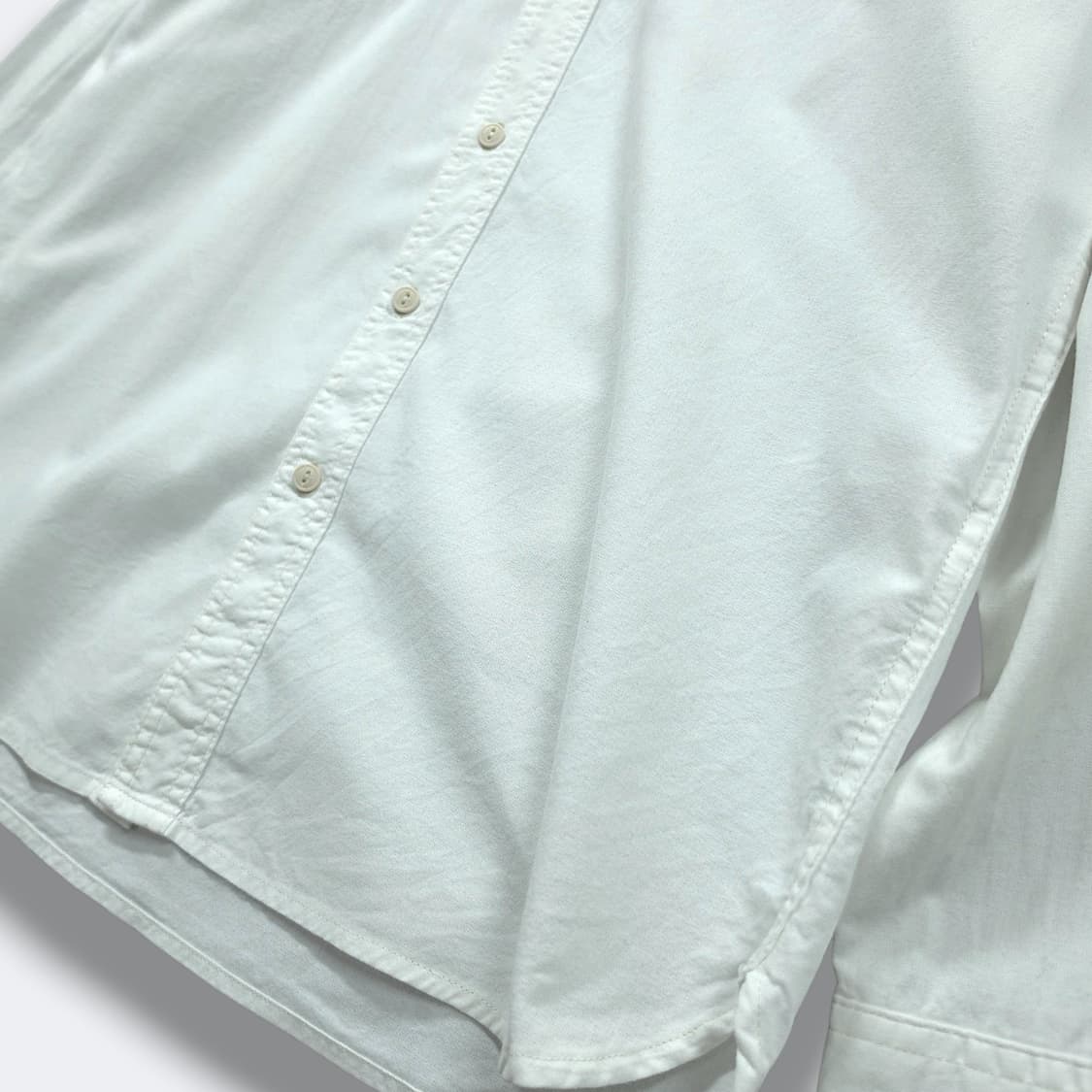 [L] 리바이스 화이트 투포켓 클래식 롤업 코튼 긴팔셔츠 상품이미지5