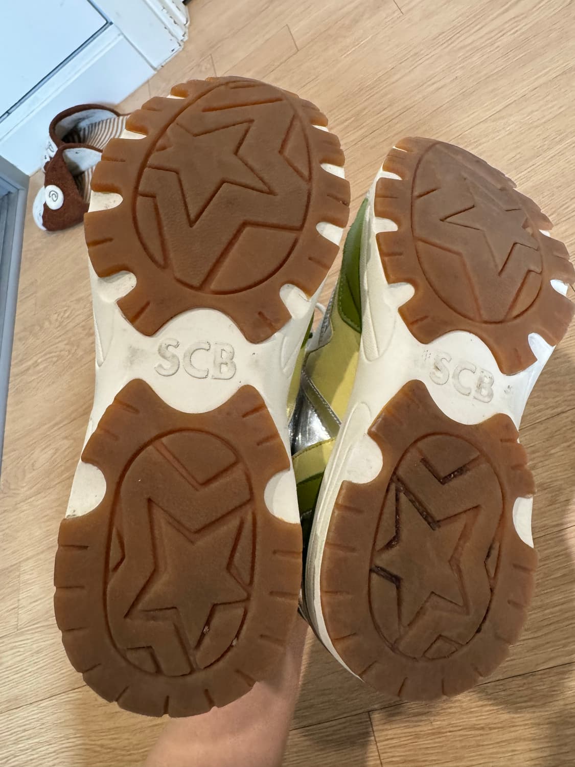 슈콤마보니 스니커즈 상품이미지5