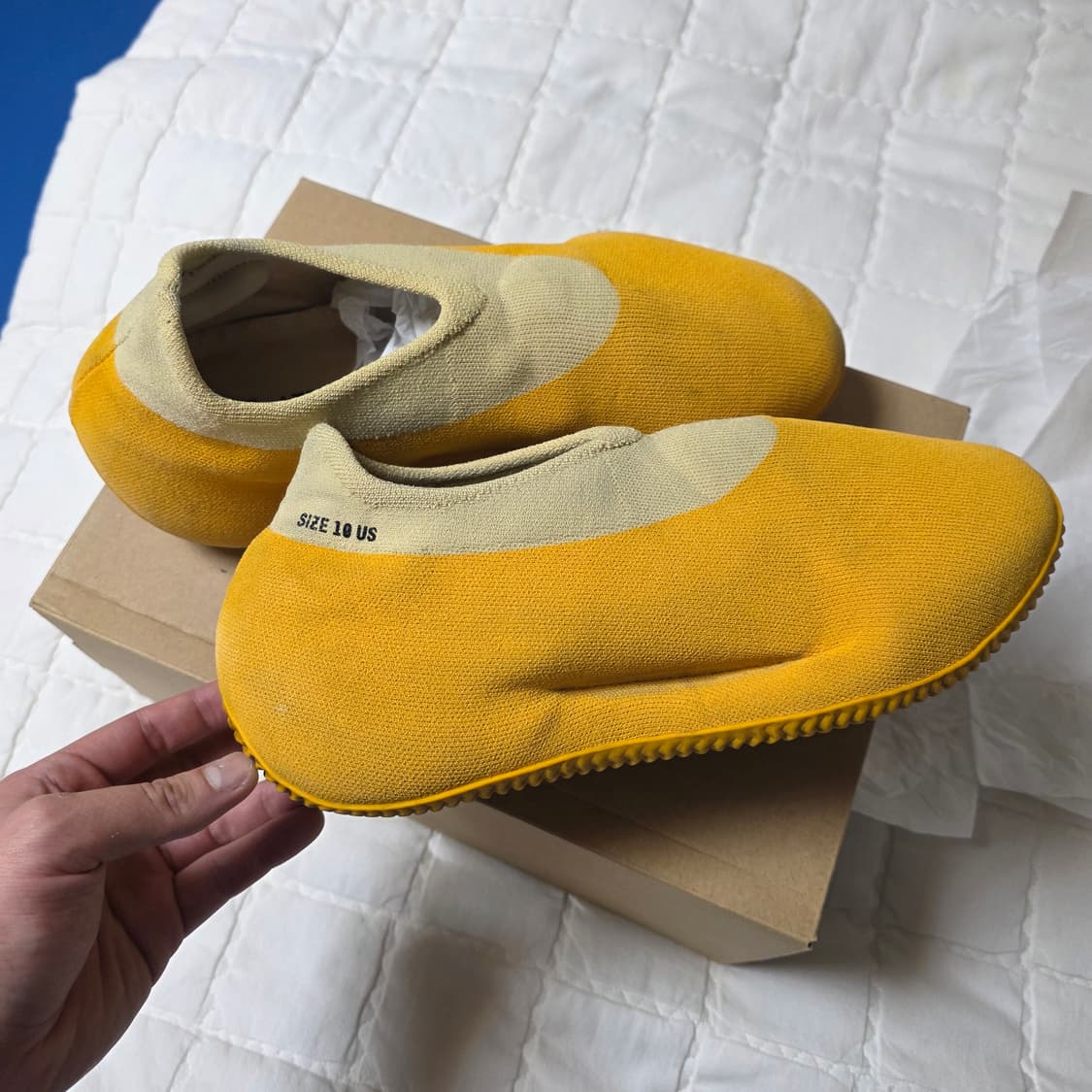 (중고) 아디다스 이지 니트 러너 설퍼 280사이즈 상품이미지5