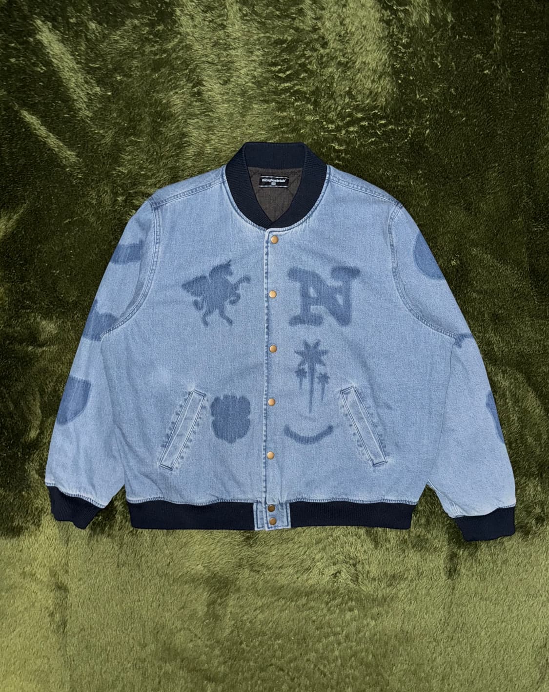 [L] 나이스고스트클럽 워시드 앰블럼 데님 바시티 자켓 상품이미지1