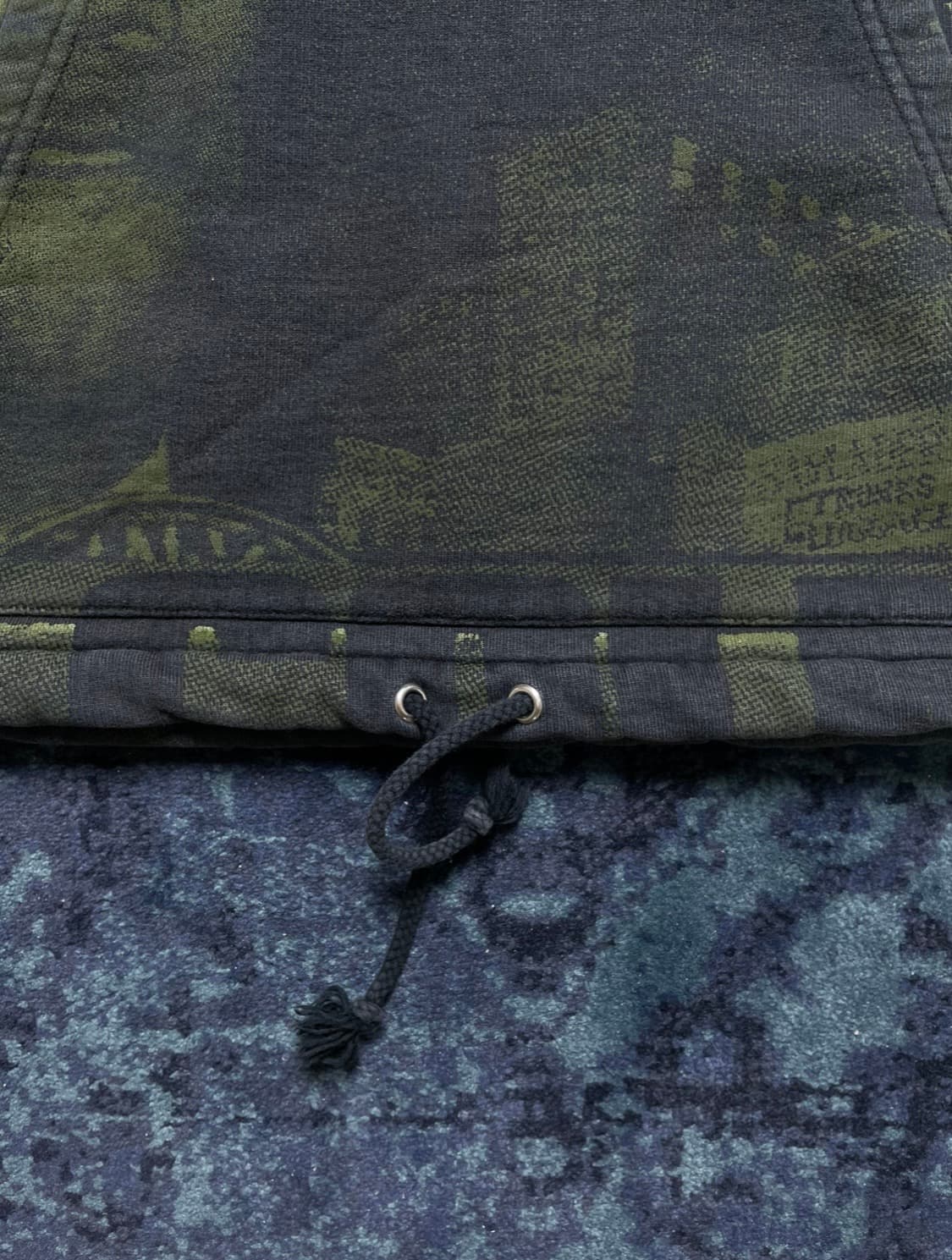 슈프림 x 말콤 후드티 상품이미지3