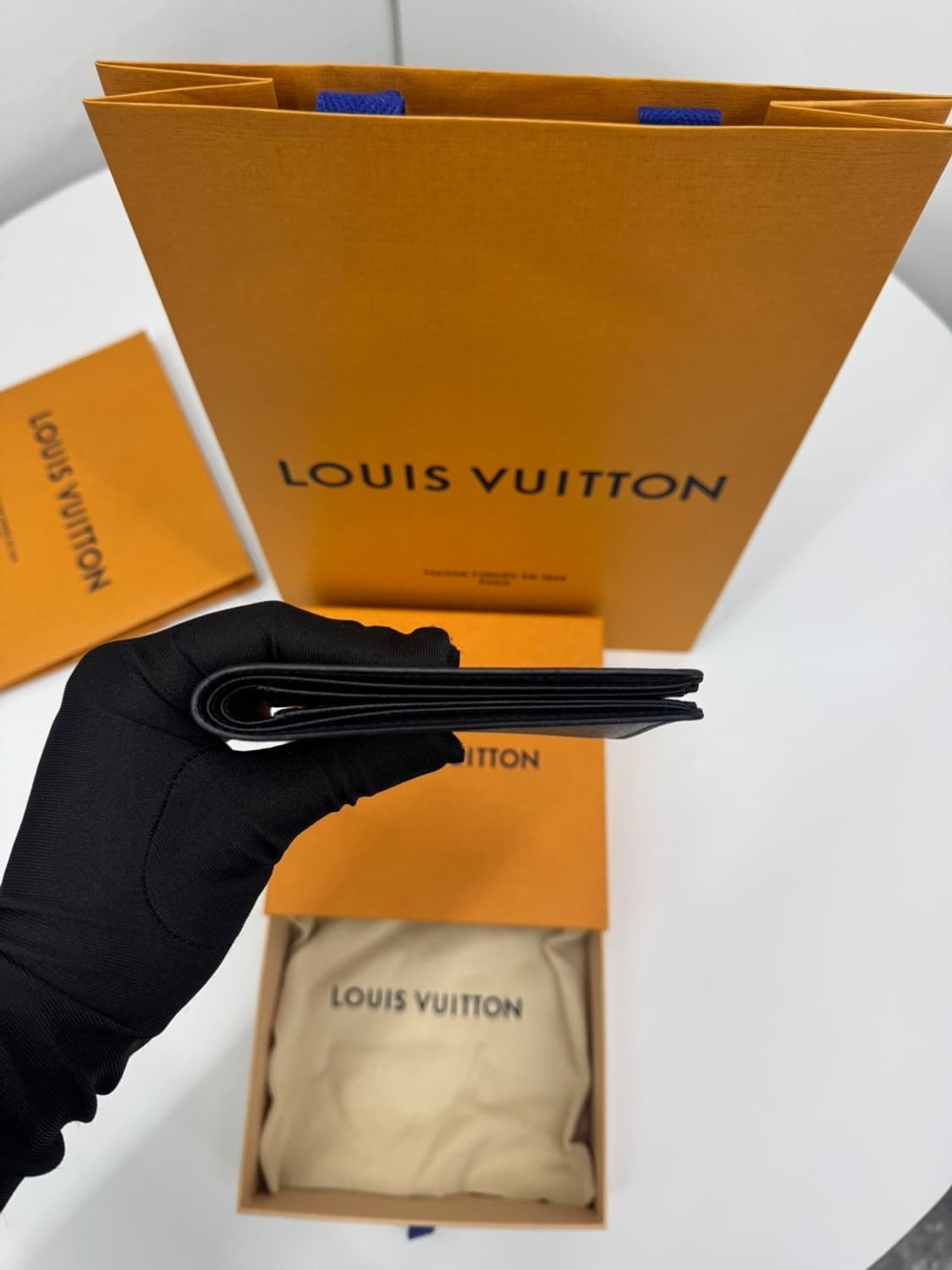 [백화점] 루이비통 멀티플 월렛 모노그램 이클립스 반지갑  450,000 상품이미지5