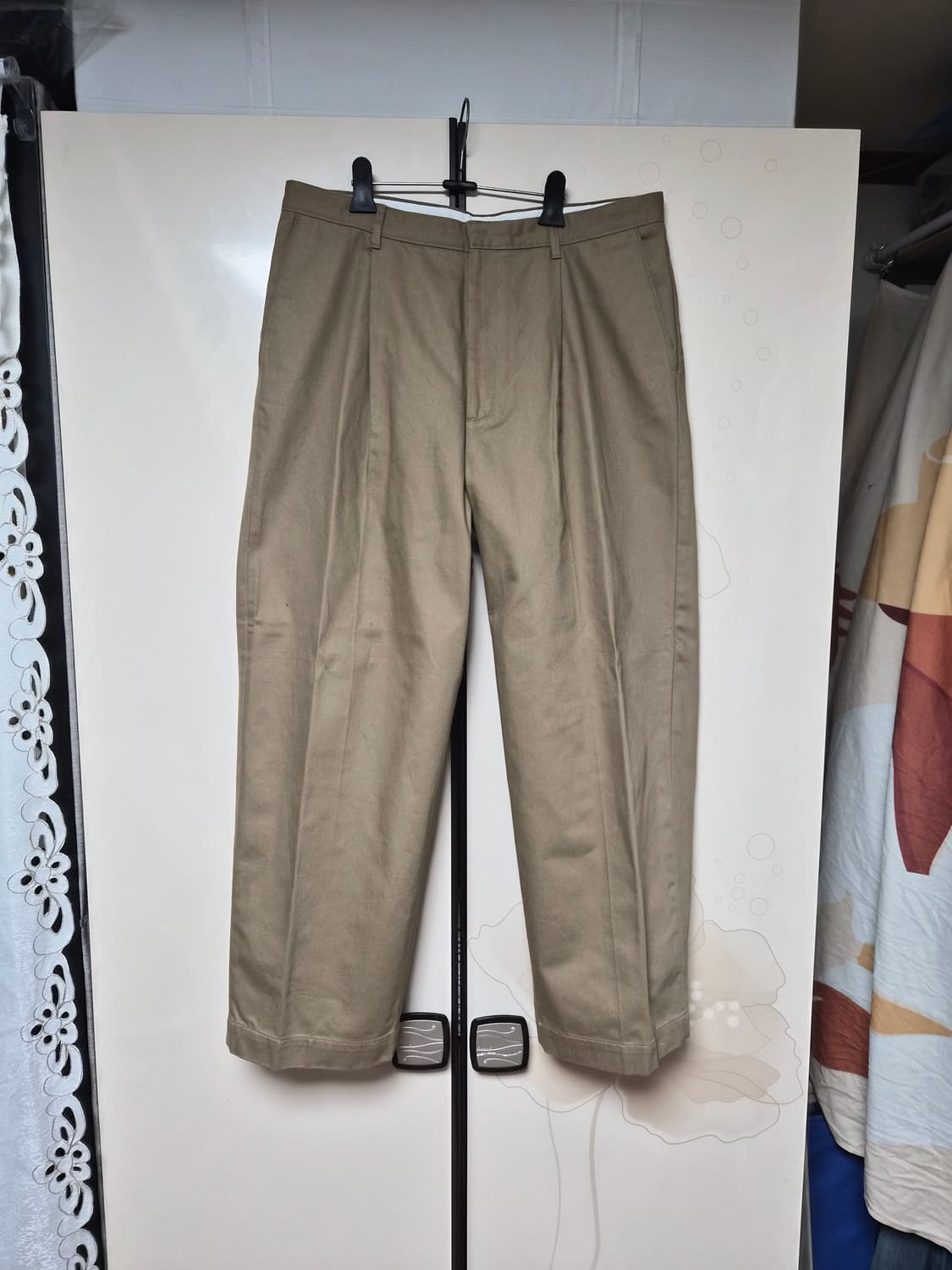 자라 베이지 와이드핏 치노 팬츠 44 size 상품이미지1