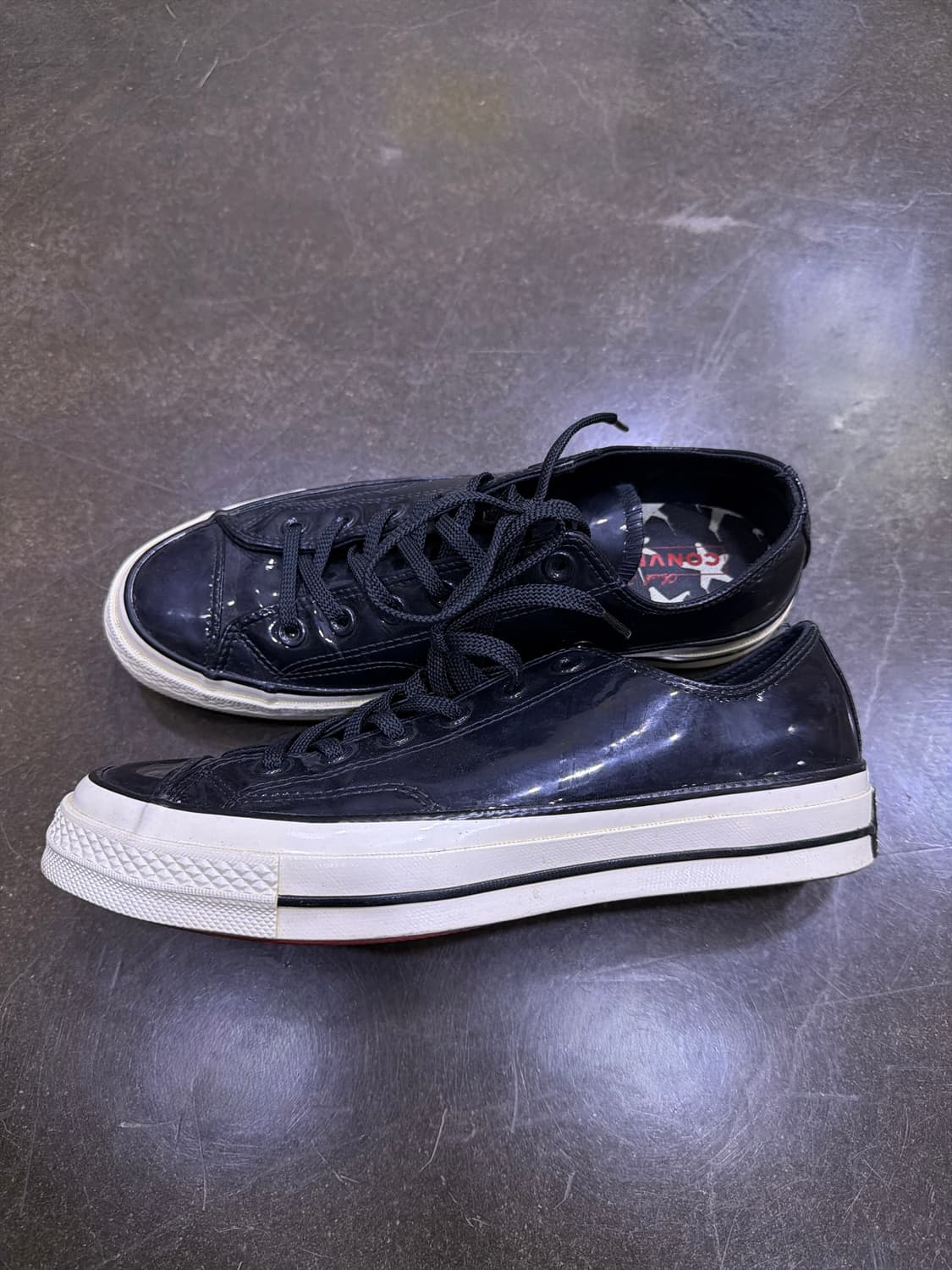 컨버스 올스타 척테일러 페이던트 유광 블랙 로우 스니커즈 250 상품이미지6