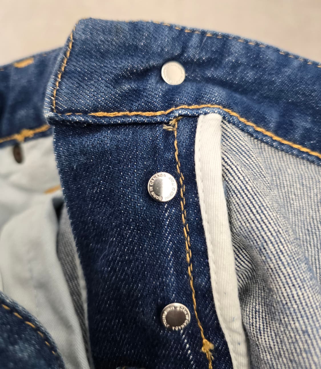 (정품) 디스퀘어드2 스케이터진 
싸이즈 31~32.      74LB0 상품이미지9