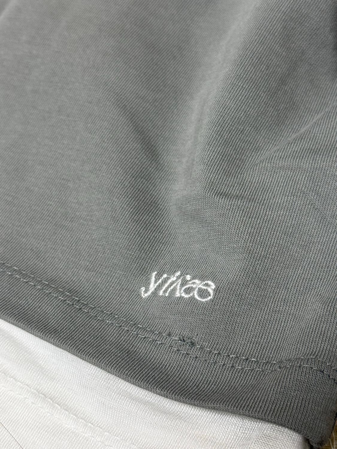 Yiyae 레이어드 슬림 티셔츠 그레이 상품이미지4