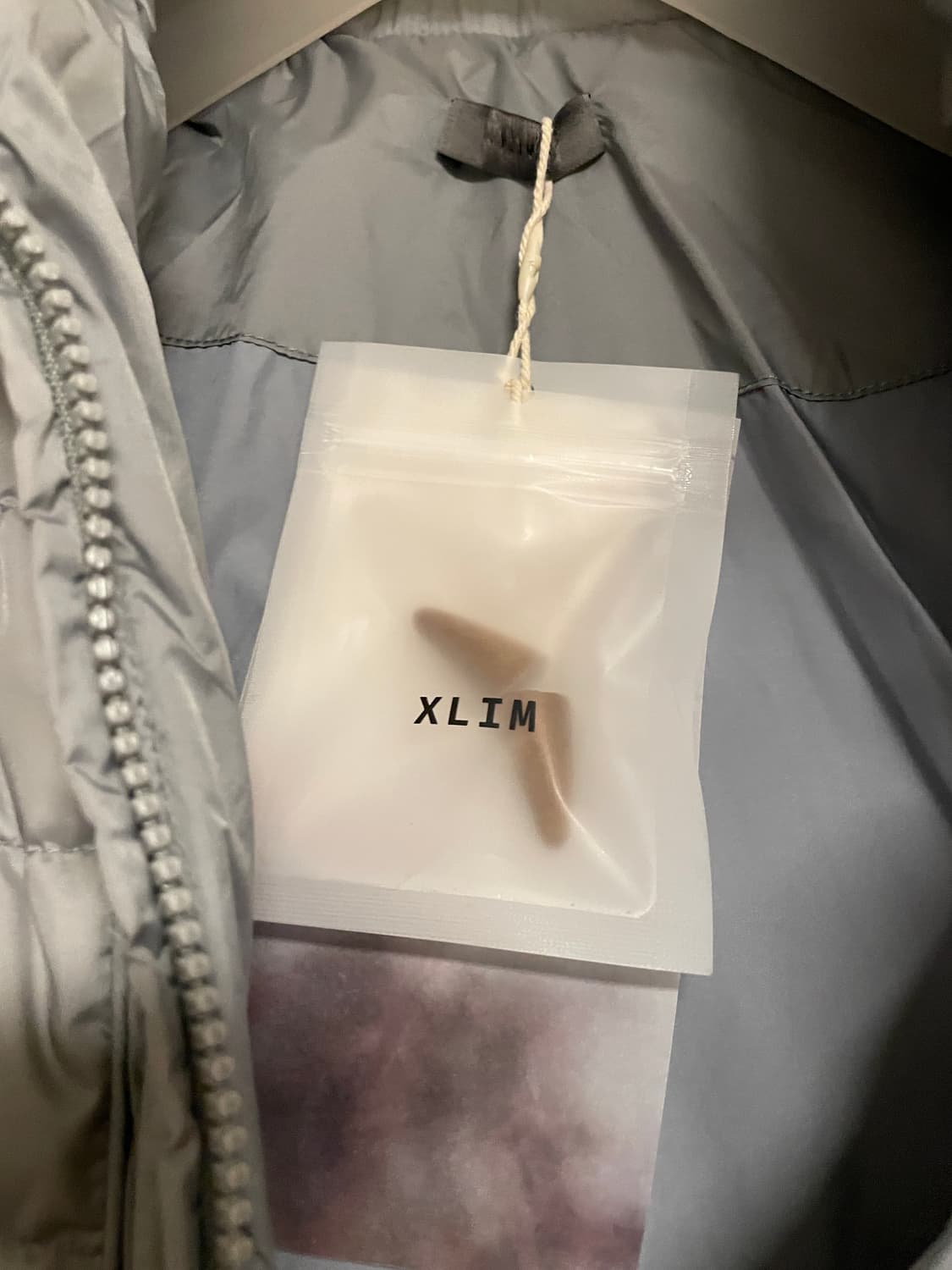 [L] Xlim 엑슬림 EP.8 02 그레이 다운 경량 패딩 자켓 상품이미지4