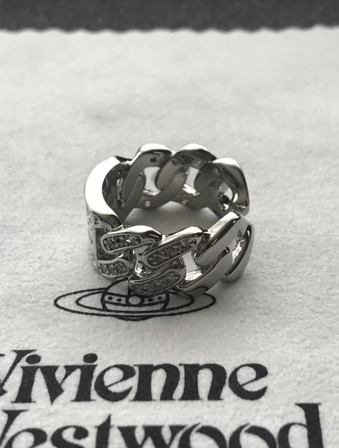 비비안웨스트우드 아카이브 크리스탈 체인 레터링 orb 각인 디테일 반지 상품이미지4