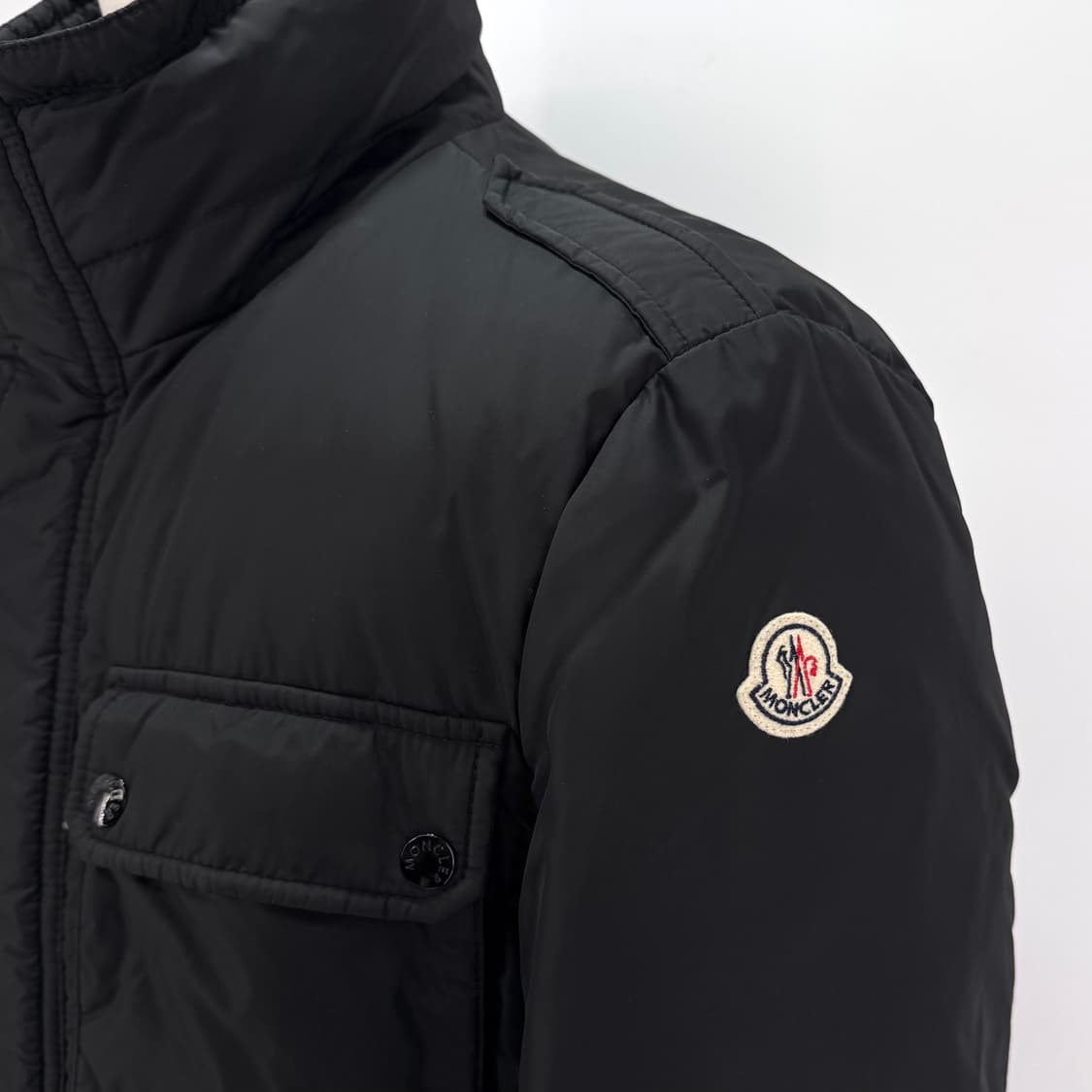 [2사이즈] 몽클레어 견장 패딩 집업 자켓 블랙 상품이미지6