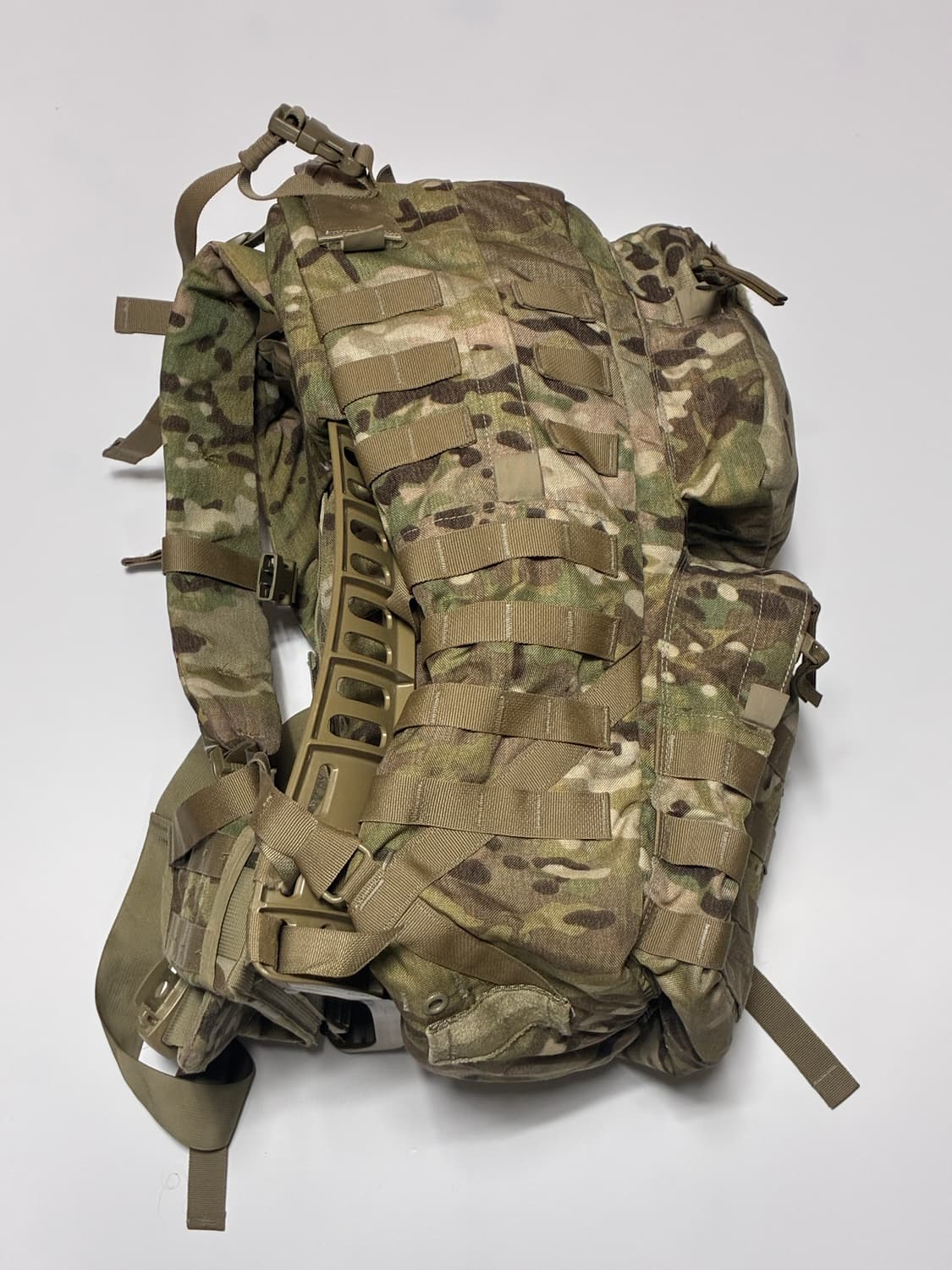 미군 MOLLE II 미디움 럭색 Multicam 백팩 프레임 포함 상품이미지5