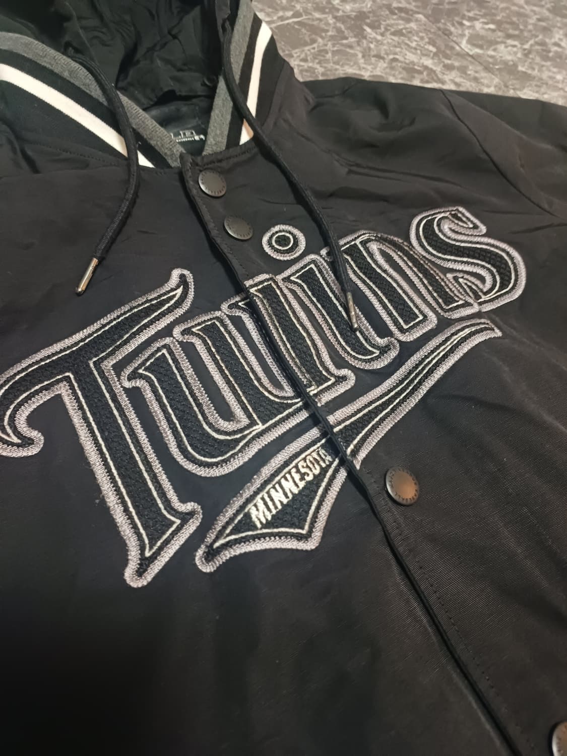 MLB 미네소타 트윈스 후드 자켓(탈부착가능) 상품이미지5